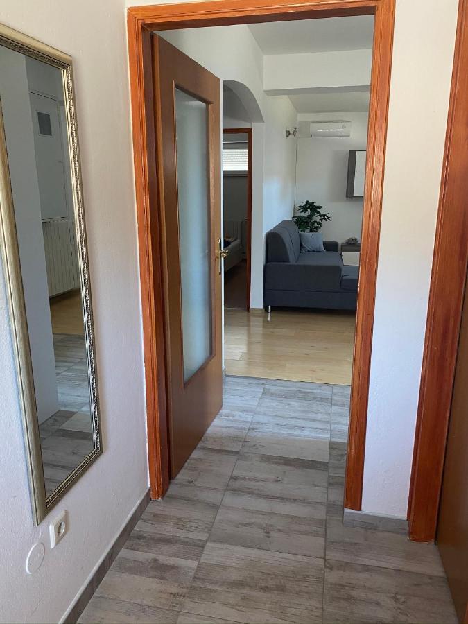 Apartments Ban Galižana エクステリア 写真