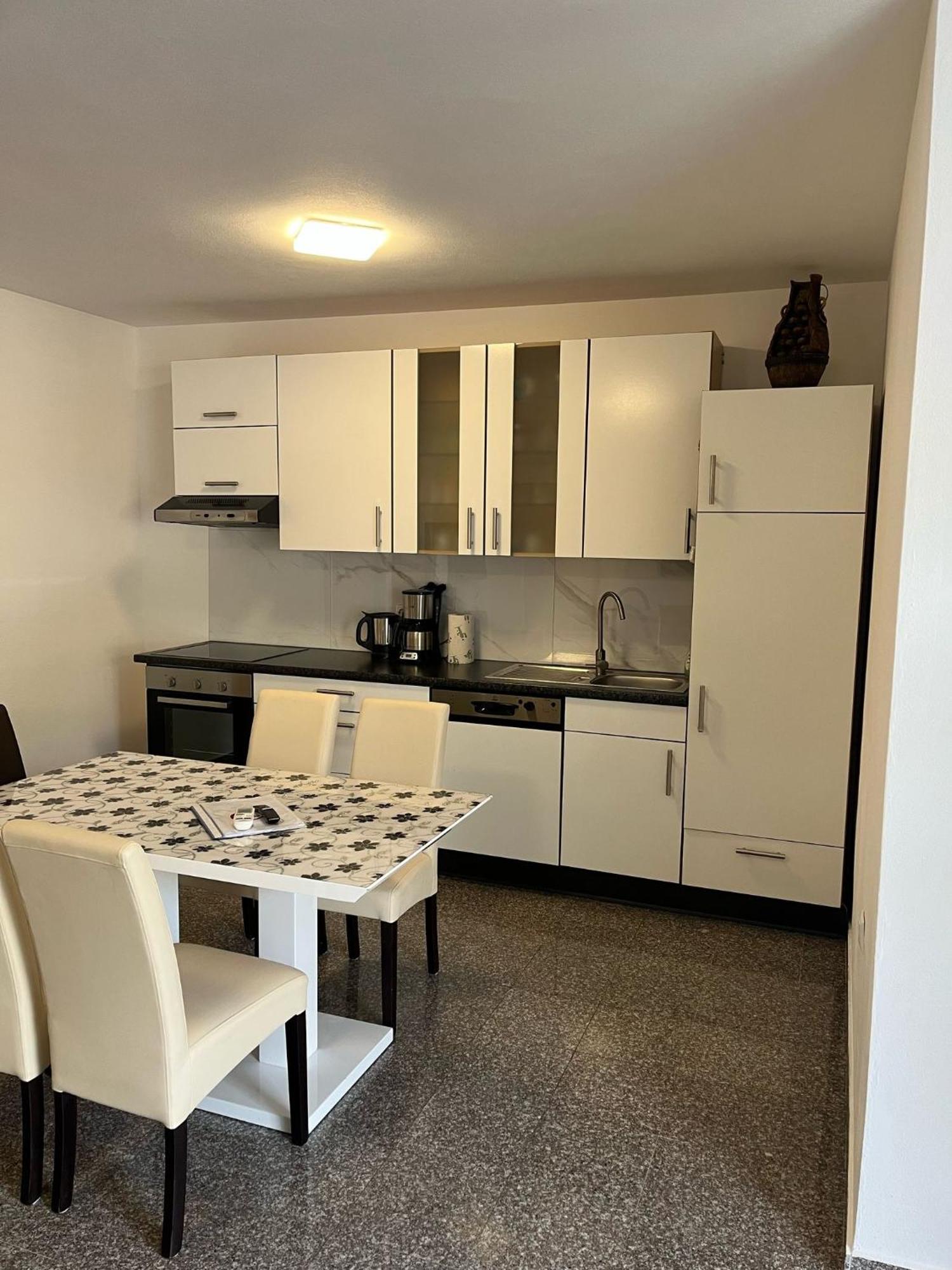 Apartments Ban Galižana エクステリア 写真